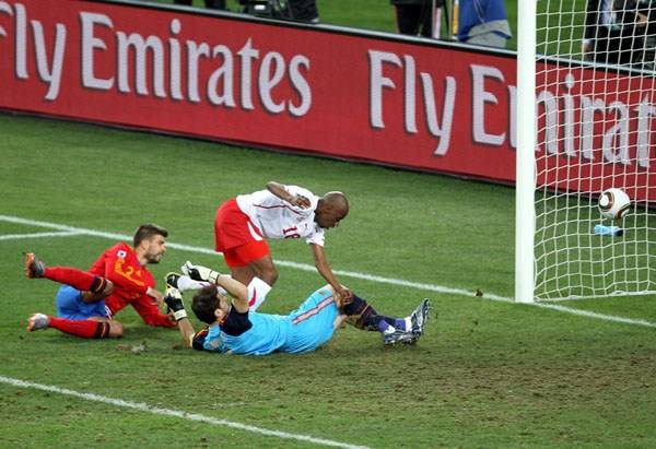 Kinyílt a svájci bicska