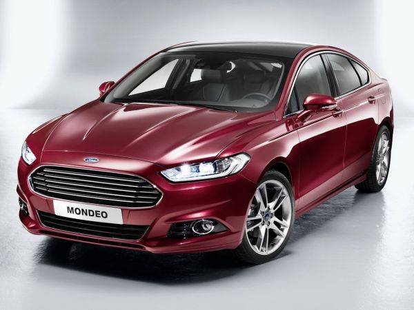 Európába is megérkezett a Ford Mondeo világautó
