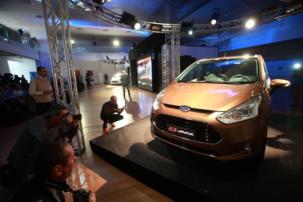 Román Ford – csak rendelésre