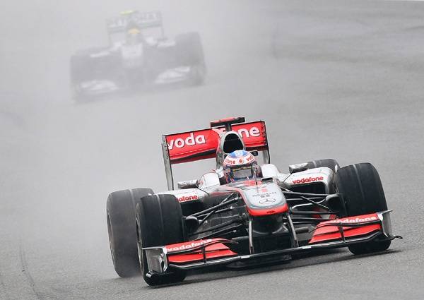 Button-siker és Mercedes-uralom Sanghajban