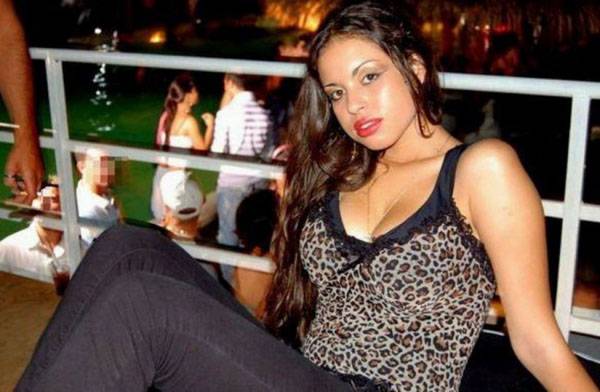 „Jelentős számú” fiatal prostituálttal volt viszonya Berlusconinak