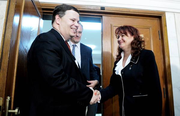 Közszféra: késnek a kifizetések