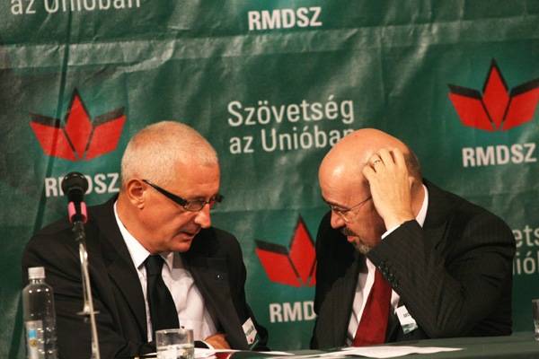 Élesen bírálta Frunda György az RMDSZ vezetőit