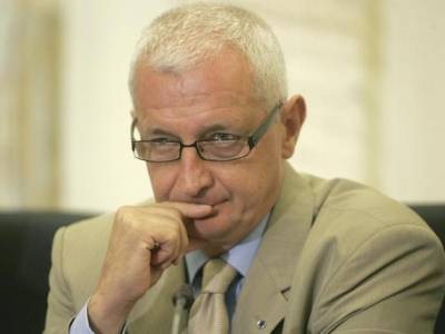 Frunda György aggódik az RMDSZ parlamenti szereplése miatt