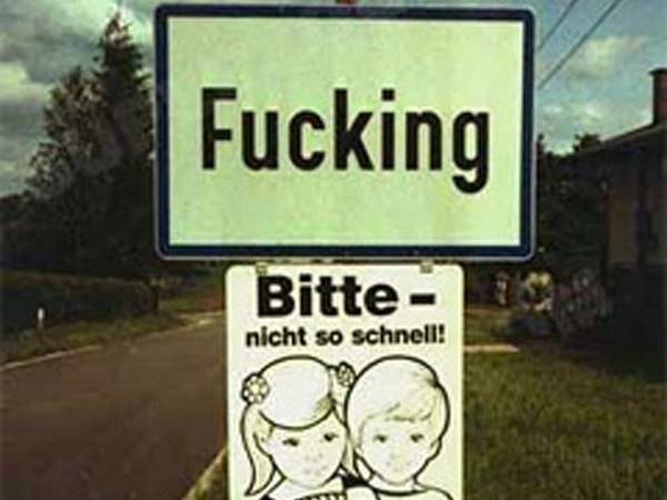 Kamerákkal őrzik  Fuckingot