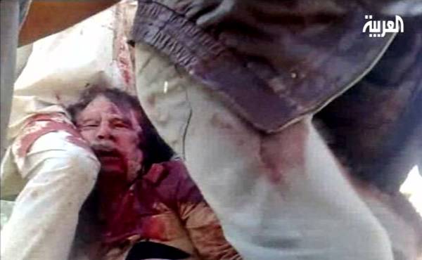 Moammer Kadhafi elfogása után meghalt