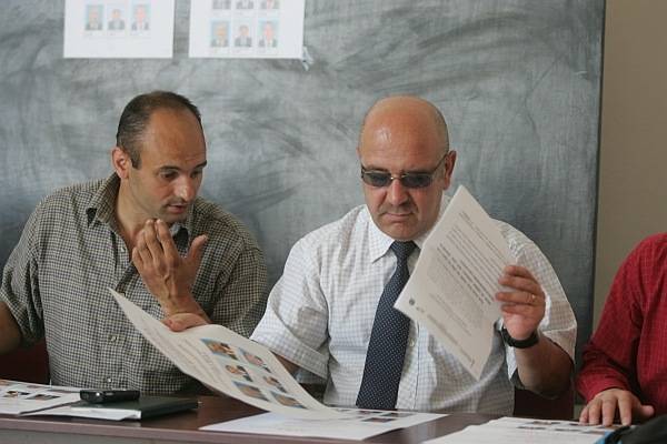 A bizalmatlansági indítvány megszavazására kérik a honatyákat a szakszervezetek