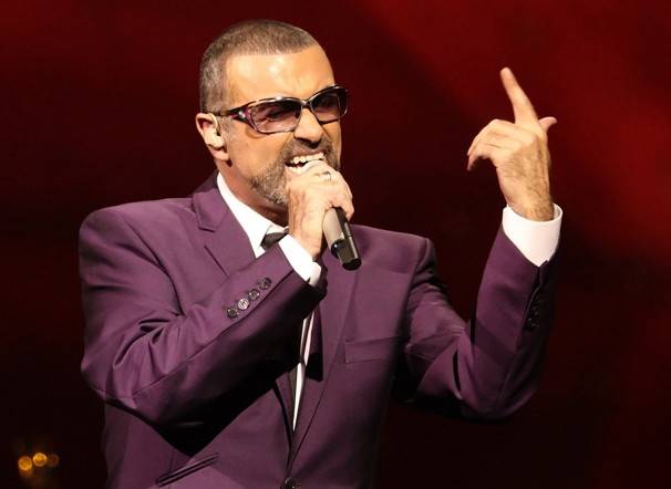 Bécsi koncerttel tisztelgett George Michael az életét megmentő orvosok előtt