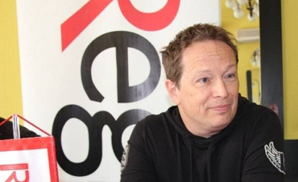 Öt erdélyi helyszínen koncertezik Geszti Péter és Baricz Gergő