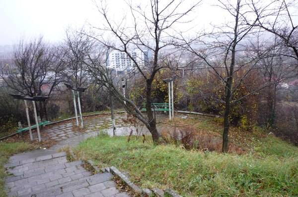Pihenőpark és kert a Kálvária-dombon