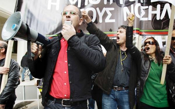 Javuló görög kilátások