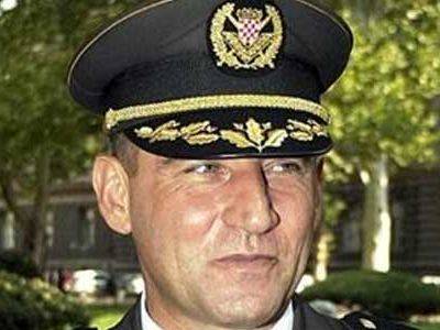 Huszonnégy évet kapott Hágában Gotovina horvát tábornok