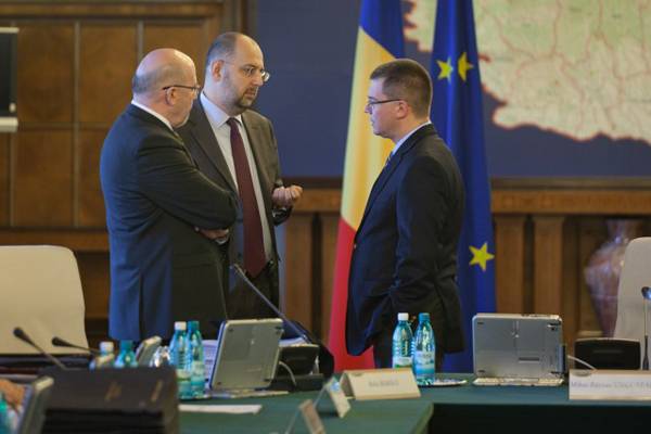 RMDSZ-es népvándorlás a hatalomból