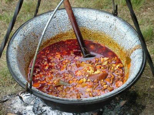 Gulyásnap az összetartozásért