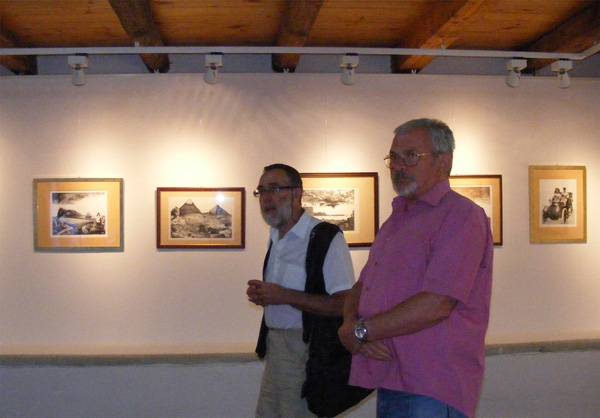 Gyulai Líviusz humoros és tragikomikus grafikáit állították ki Árkoson