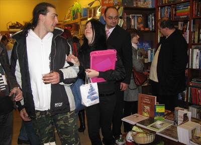 Születésnapot ünnepelt a váradi Hobby Libri könyvesbolt
