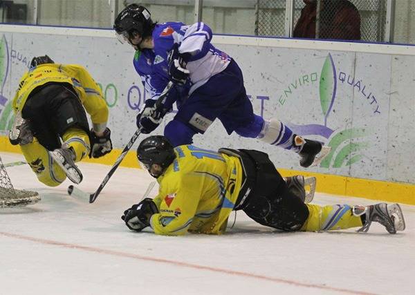 Jégkorong: Csíkszeredában nyert és előnyben a Brassó