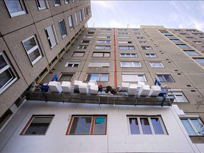 Országszerte 80 ezer tömbházat hőszigetelnek