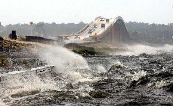 Több mint 600 ezren maradtak áram nélkül az Isaac hurrikán miatt