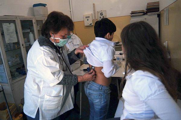 Tízre emelkedett az influenza halálos áldozatainak száma az országban, sok helyen szünetel a tanítás