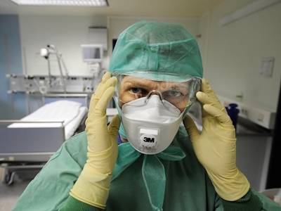 Két újabb H1N1-fertőzött személyt kezelnek Bukarestben