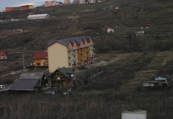 Harc az illegálisan építtetőkkel