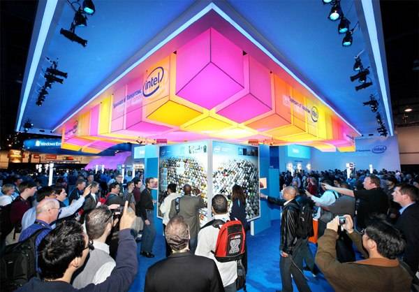 A válság végét jelzi a CES elektronikai vásár sikere