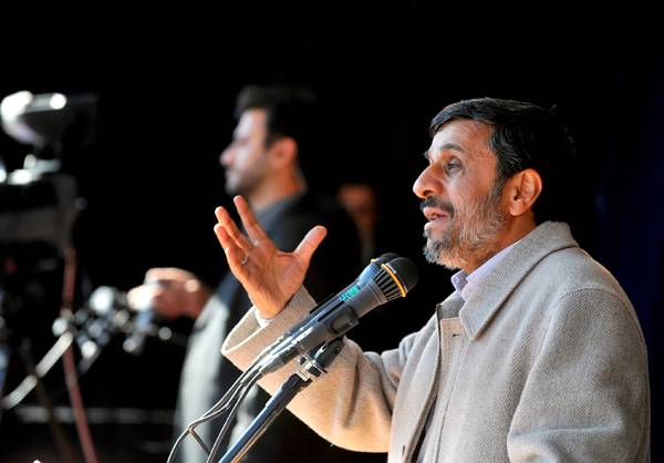 Irán nem enged atomprogramjából