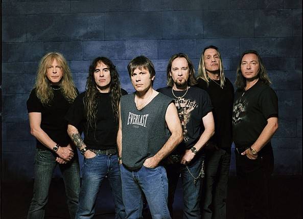 Masszőr és sör az Iron Maidennek