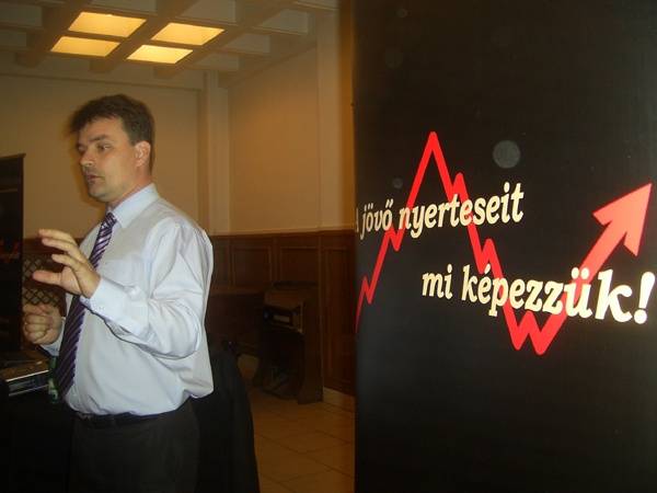 A pénzügyek kezeléséhez külön intelligencia kell