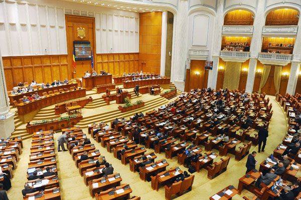 Nacionalista hisztéria kísérte az anyanyelvű oktatásra vonatkozó törvénycikkely elfogadását