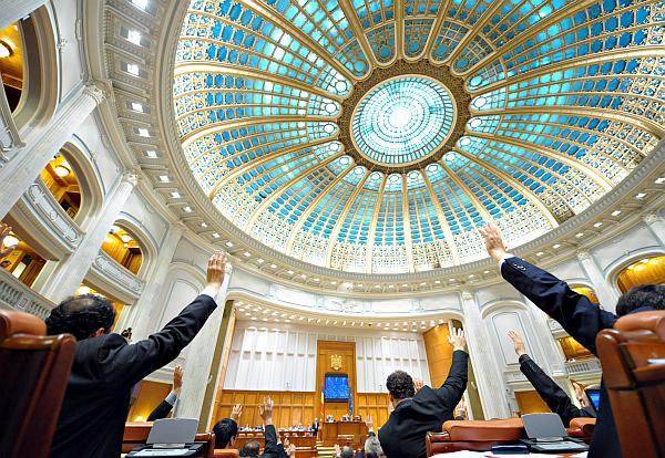 Nincs törvényi akadálya annak, hogy idejében elkészüljön a büdzsé