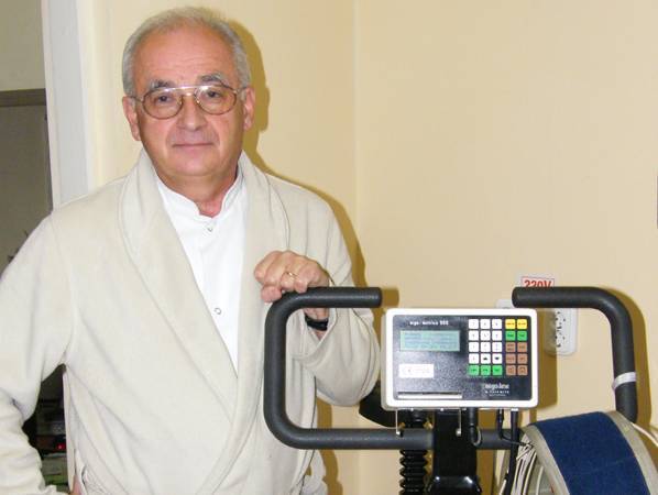 Dr. Kikeli Pál: az orvosok nem  felsőbbrendű lények