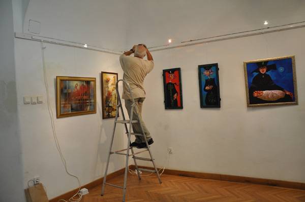 Magyarországon a Studio 9