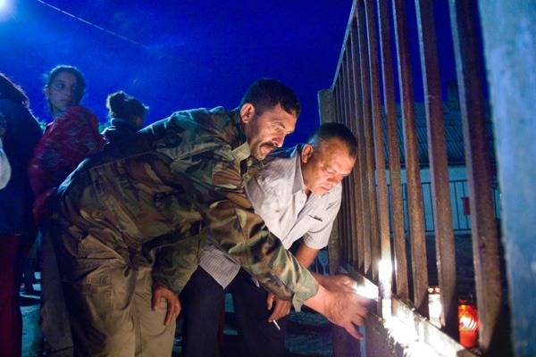 Amerikai segítséggel próbálják elfogni a kislétai romák támadóit