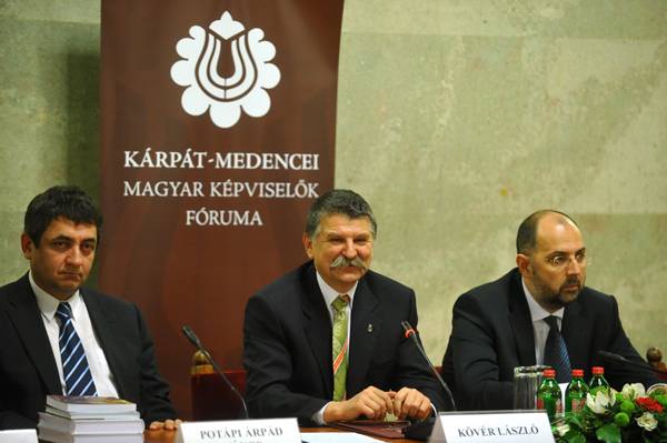 Fókuszban a külhoni magyar választójog