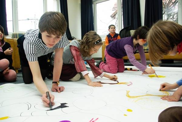 Két irányban menekül előre a Koinónia Kiadó