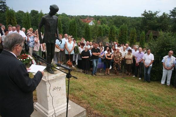 „Szerencsések a magyarok” - Kölcsey Ferencre emlékeztek Sződemeteren