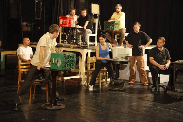 A vásárhelyi színházhoz szatmári művészek csatlakoztak, a szatmáriak az idős színészeket hívják vissza