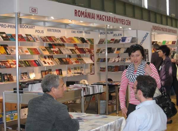 Tíz erdélyi kiadó vett részt a budapesti könyvfesztiválon