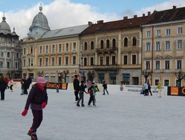Rajtol a korcsolyaszezon