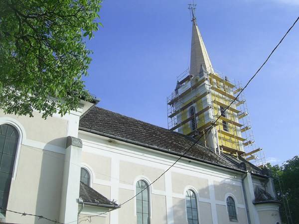 Restaurálják a korondi római katolikus templomot