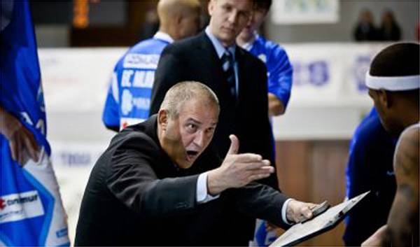 Kosarat kaphat Déri Csaba