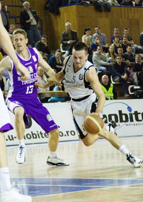 Csuics tripla-duplája