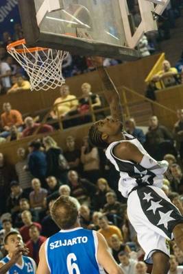 Elbukta a rangadót a Kolozsvári U Mobitelco