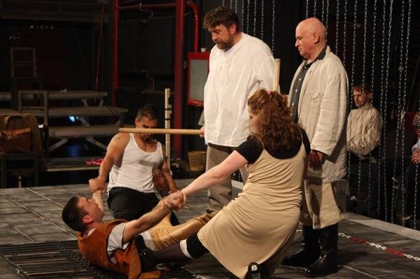 A Közellenség című darabot mutatják be Váradon