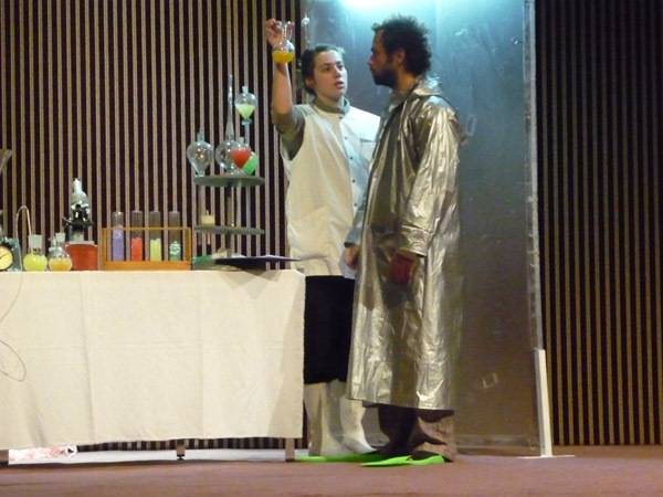 Krimi házi rendezésben