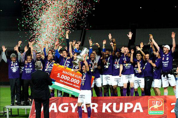 Kupasikerrel ünnepli száz évét a Kecskemét