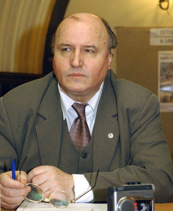 Magyarok „kegyetlenkedéseit” veszi leltárba a román történész