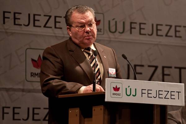 Lakatos Péter beszéde miatt kivonultak a magyar diplomaták az SZKT üléséről